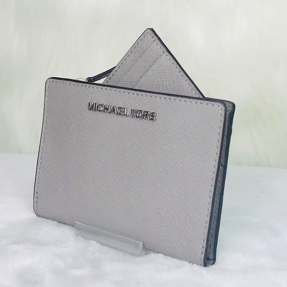 Michael Kors Jet Set Travel MD Card Case Wallet - Picture 2 of 8